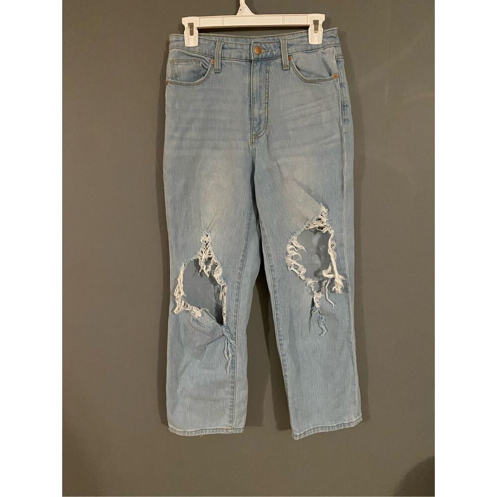 Universal Thread Ripped Distressed Straight Jeans Size 4/27